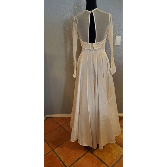 Jessica Mcclintonk Vintage Wedding white dress - Picture 9 of 15